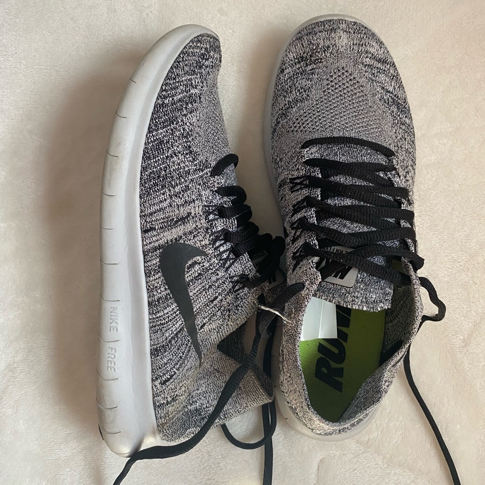 NIKE Free Run Sneakers